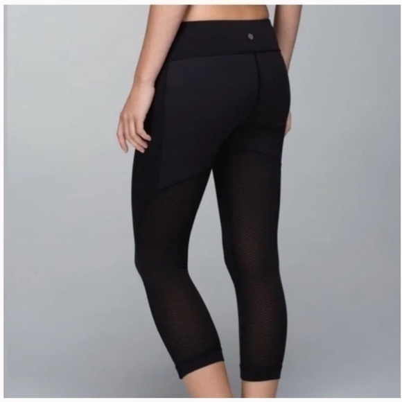 Lululemon Journey Crop Leggings - Picture 1 of 3